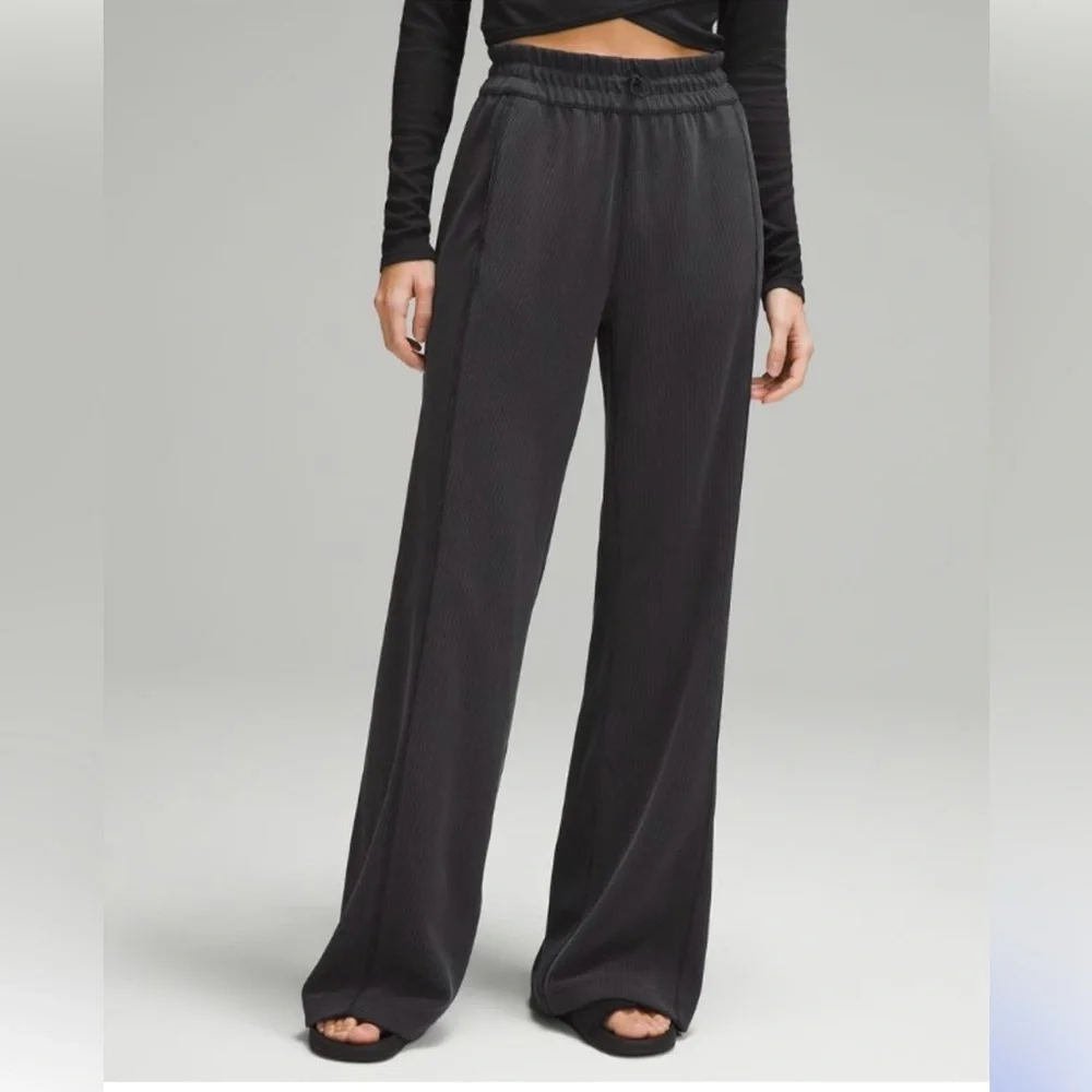 lululemon athletica Black Wide-Leg Pants - Picture 1 of 6
